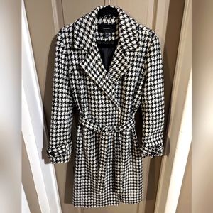 Size Large Vero Moda Houndstooth Cold Weather Trench Coat
